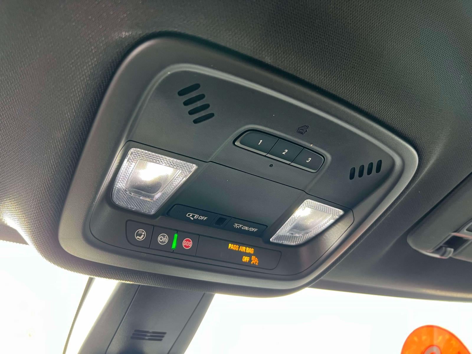 2023 Chevrolet Traverse AWD LT Cloth