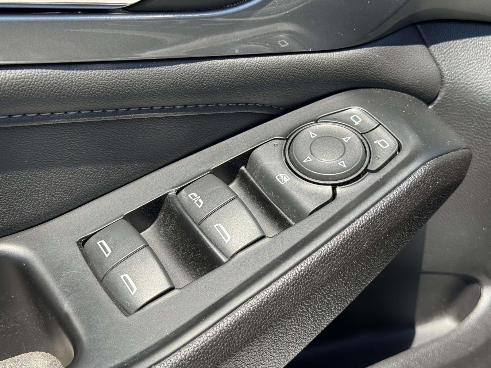 2023 Chevrolet Traverse AWD LT Cloth