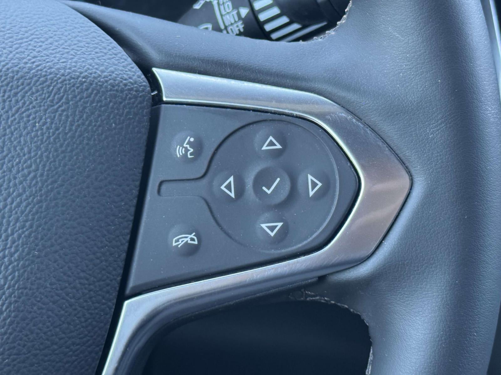 2023 Chevrolet Traverse AWD LT Cloth