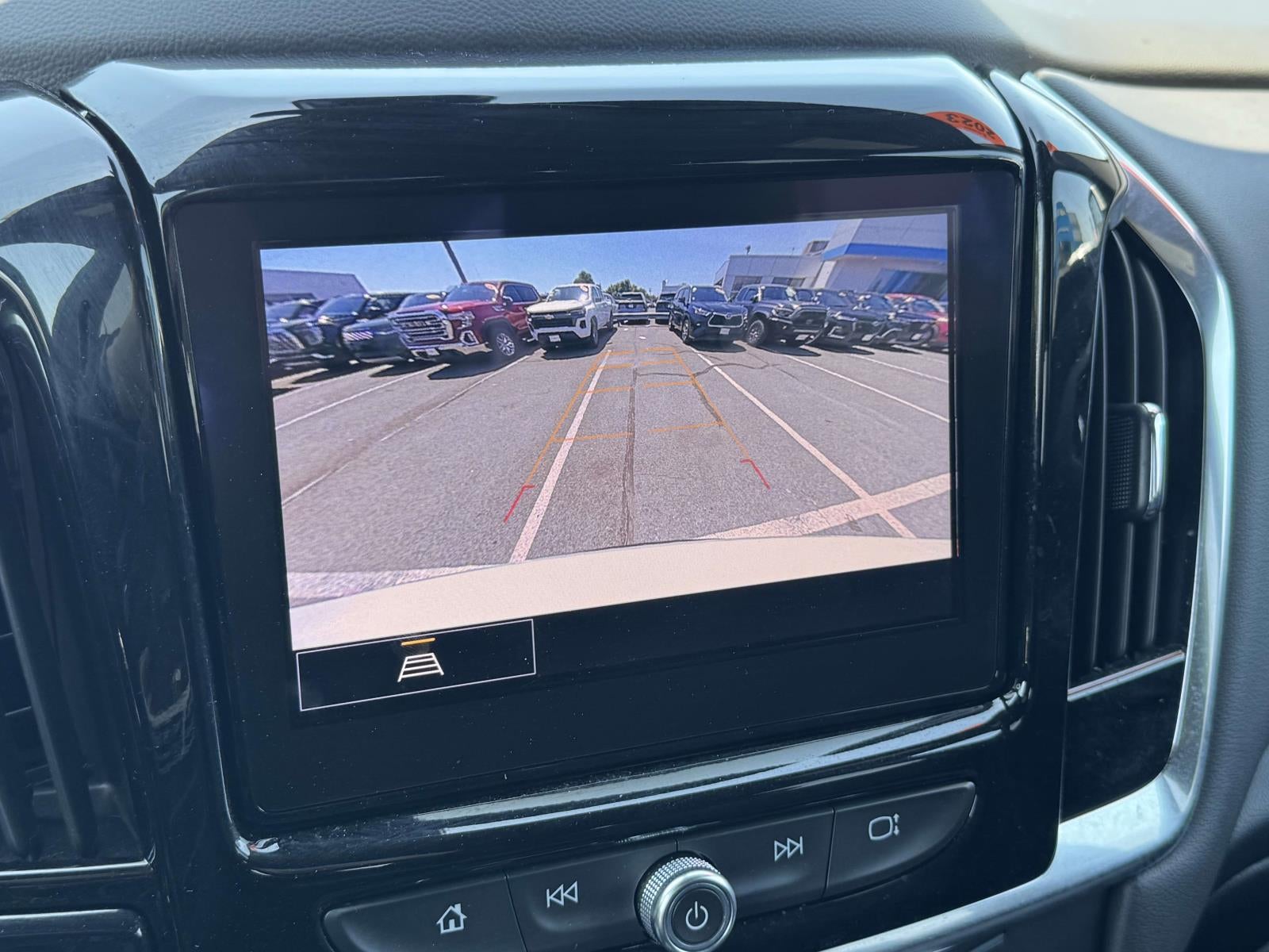 2023 Chevrolet Traverse AWD LT Cloth
