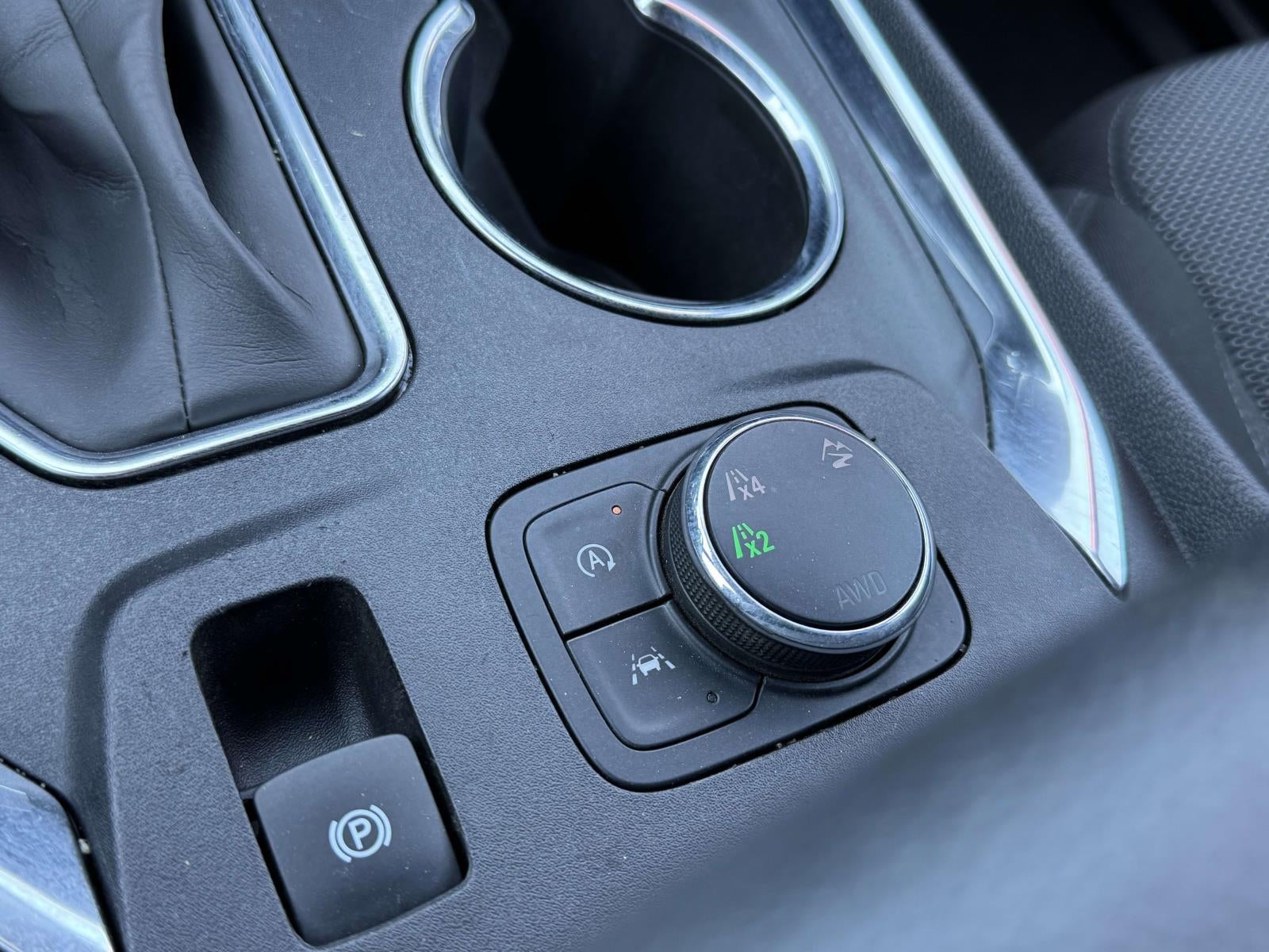 2023 Chevrolet Traverse AWD LT Cloth