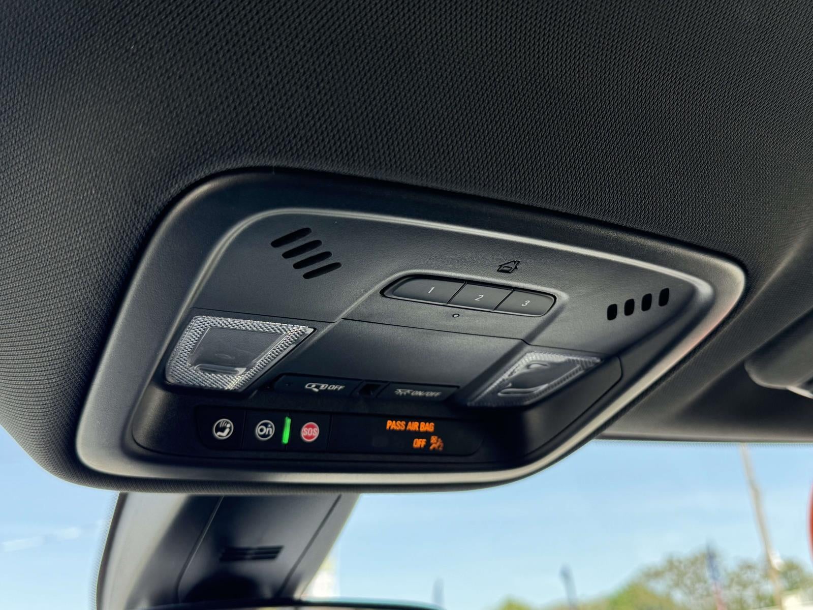 2023 Chevrolet Traverse AWD LT Cloth
