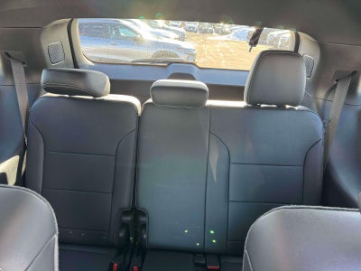 2025 Chevrolet Traverse AWD LT