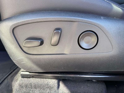 2025 Chevrolet Traverse AWD LT