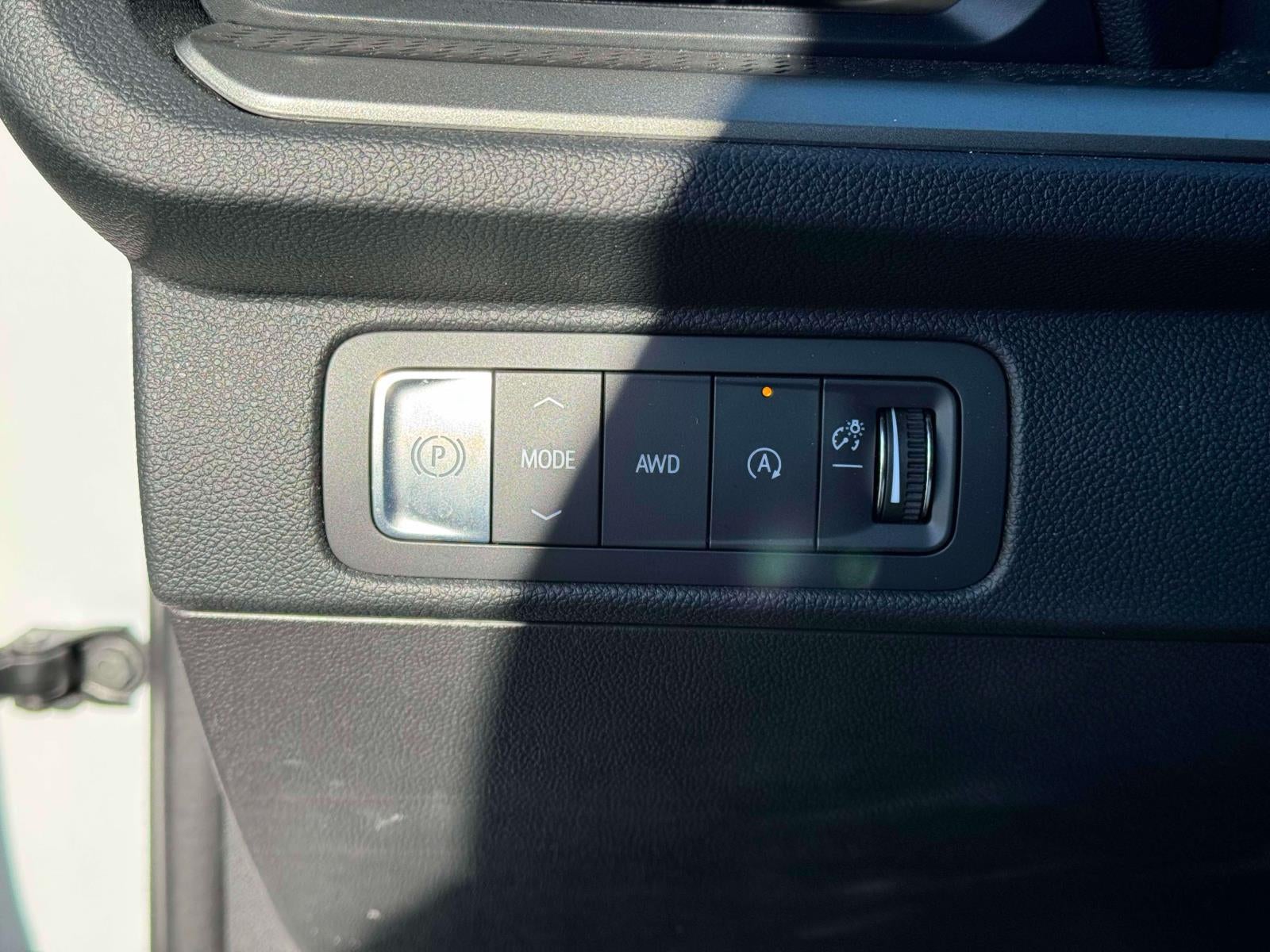 2025 Chevrolet Traverse AWD LT