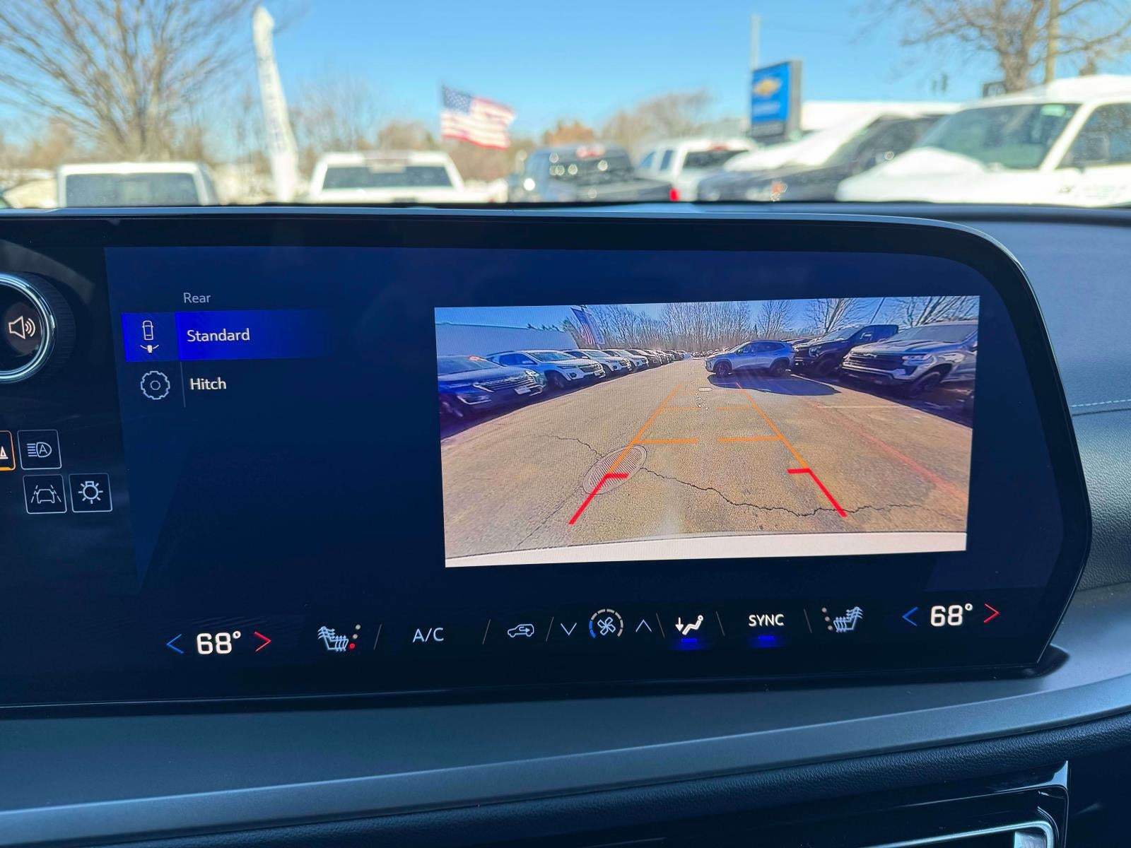 2025 Chevrolet Traverse AWD LT