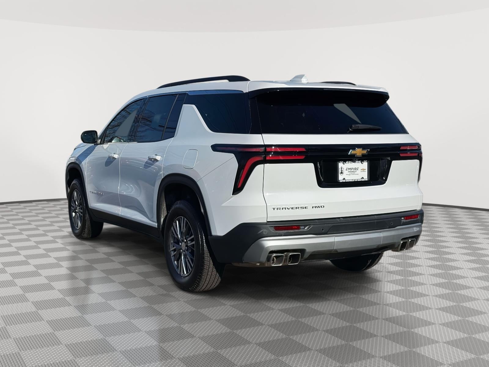 2025 Chevrolet Traverse AWD LT