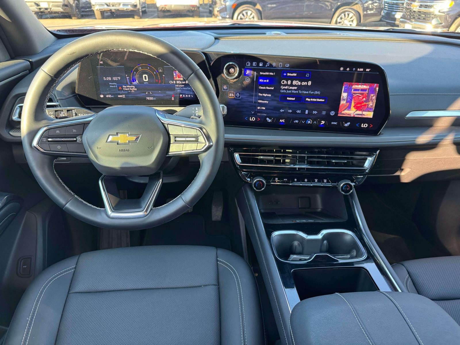 2025 Chevrolet Traverse AWD LT