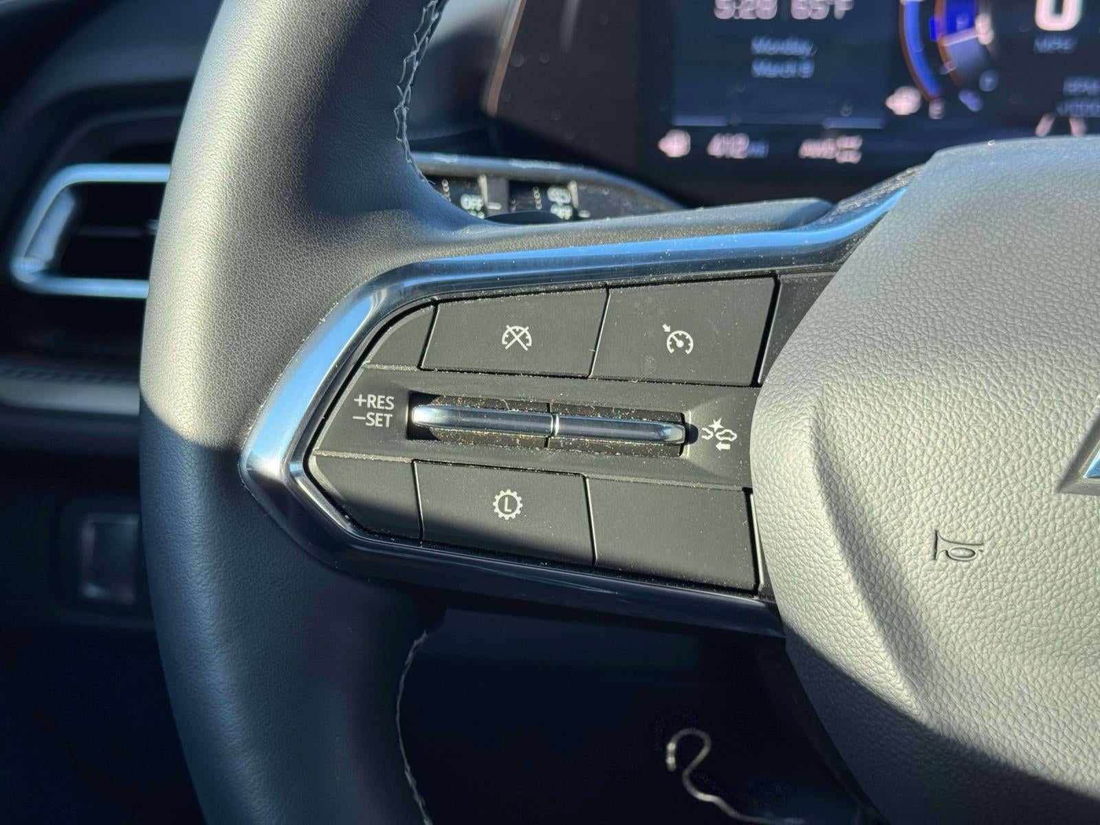 2025 Chevrolet Traverse AWD LT