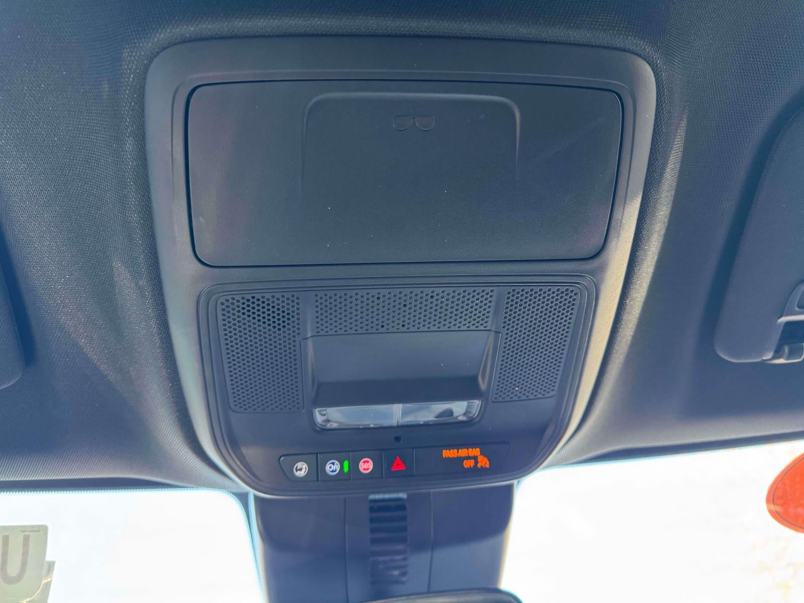 2025 Chevrolet Traverse AWD LT