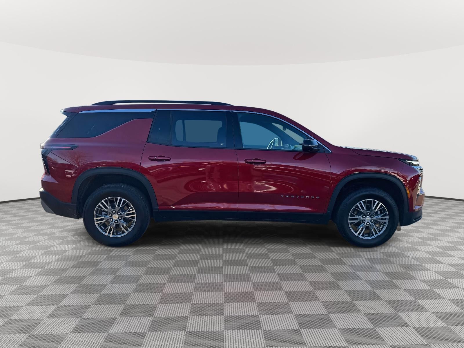 2025 Chevrolet Traverse AWD LT