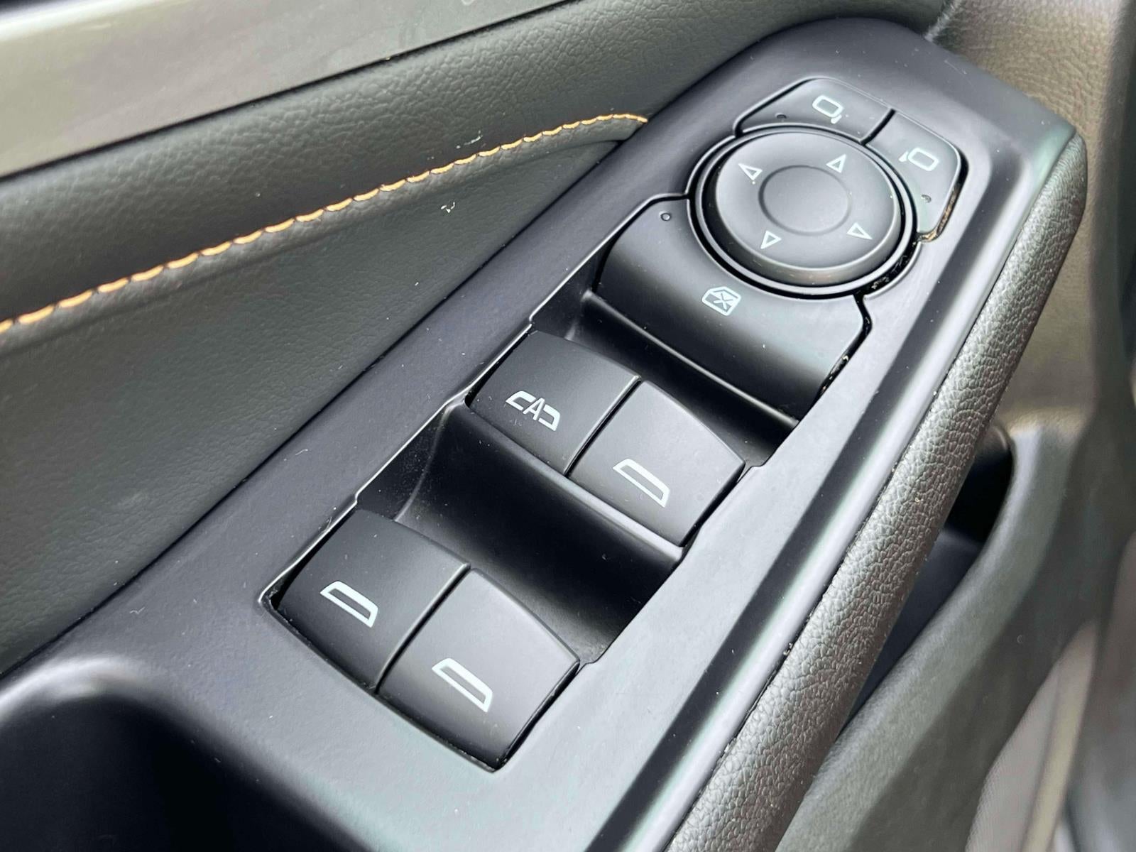 2021 Chevrolet Traverse AWD LT Leather