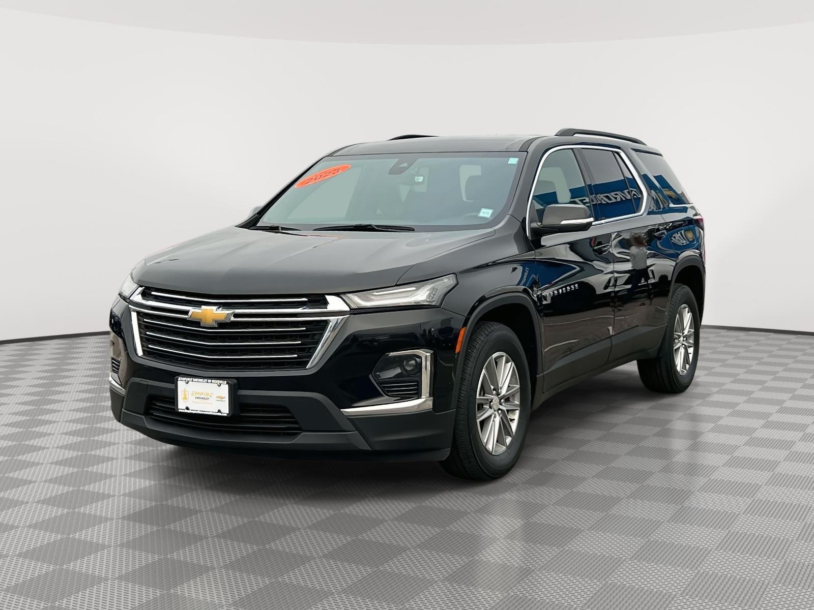 2023 Chevrolet Traverse AWD LT Leather