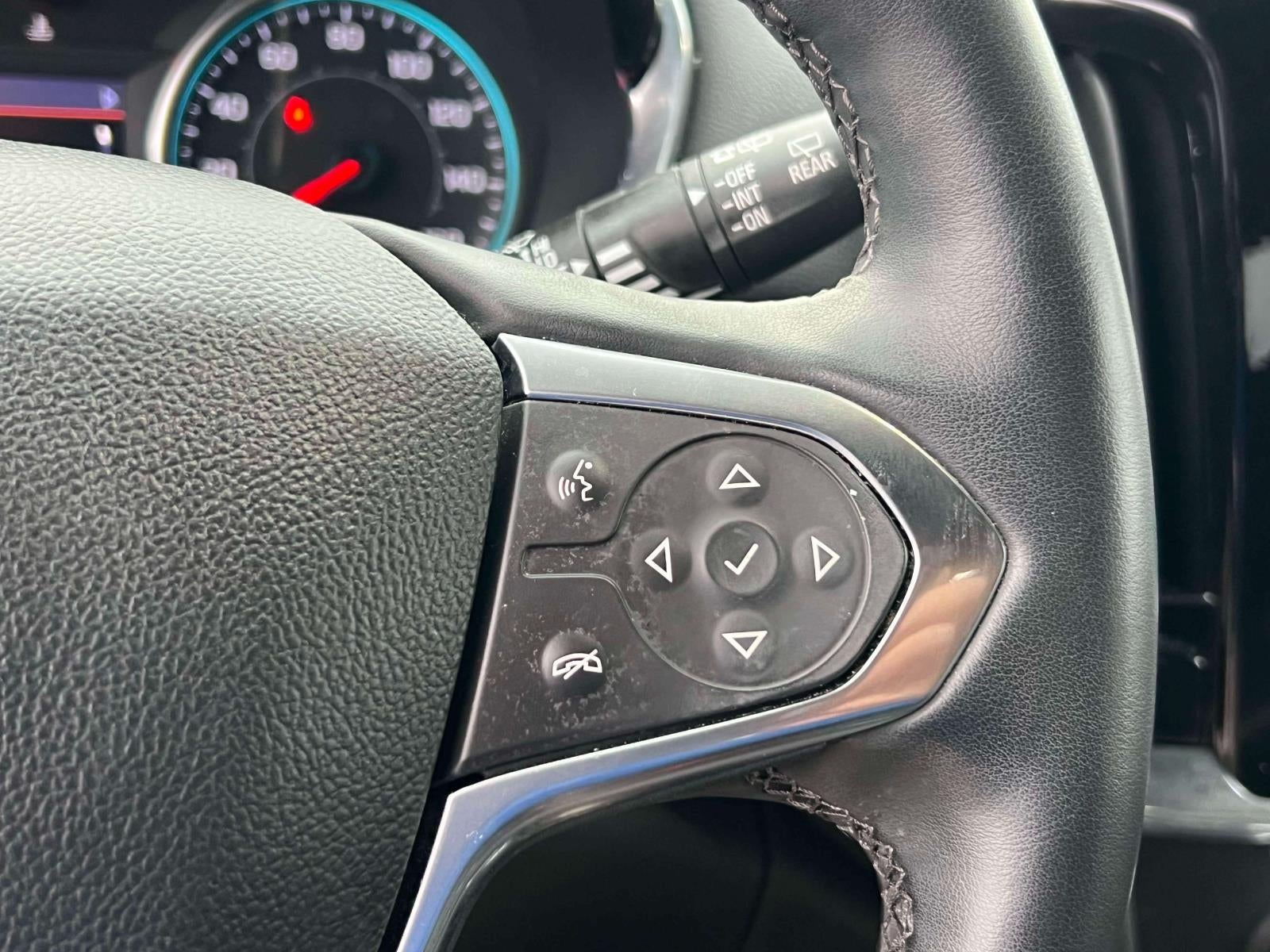 2023 Chevrolet Traverse AWD LT Leather