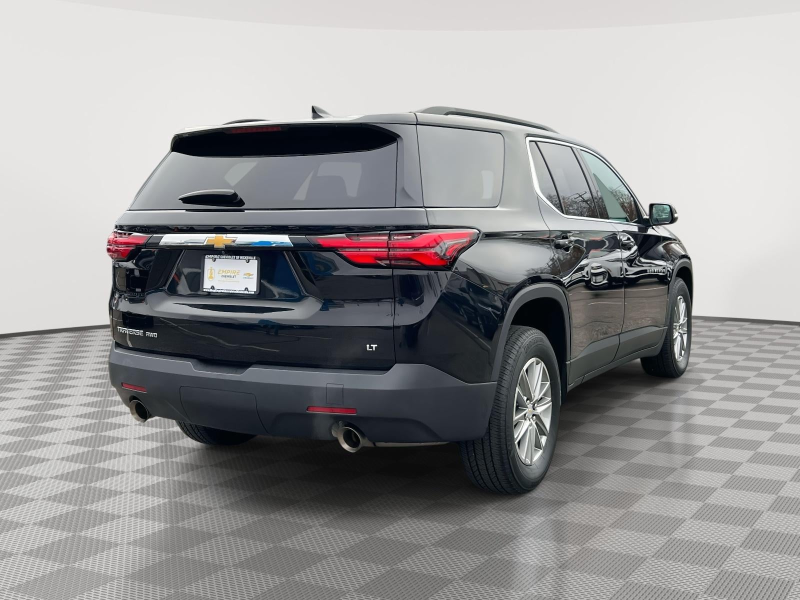2023 Chevrolet Traverse AWD LT Leather