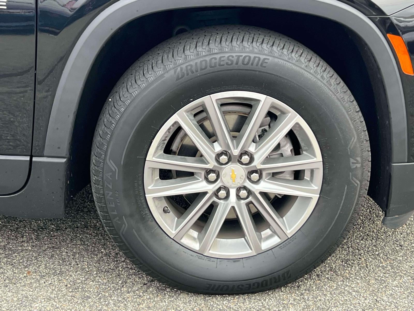 2023 Chevrolet Traverse AWD LT Leather