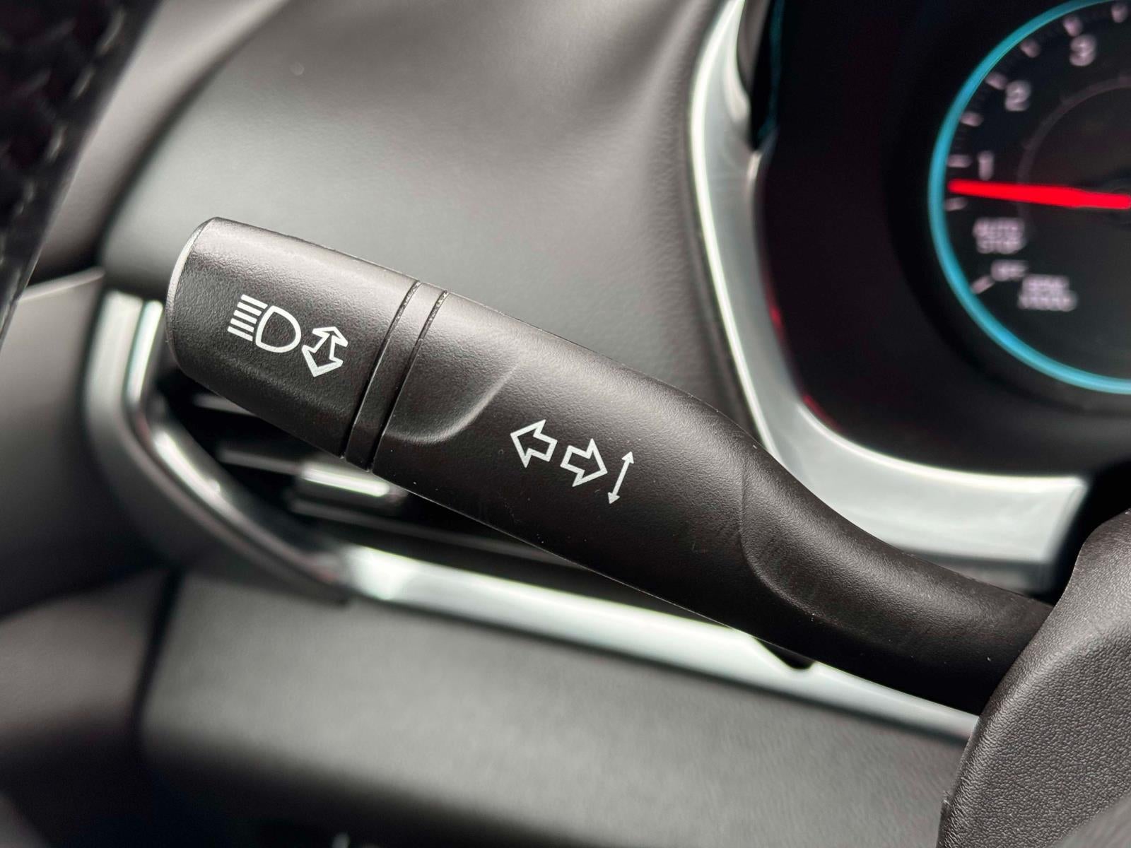 2021 Chevrolet Traverse AWD LT Leather