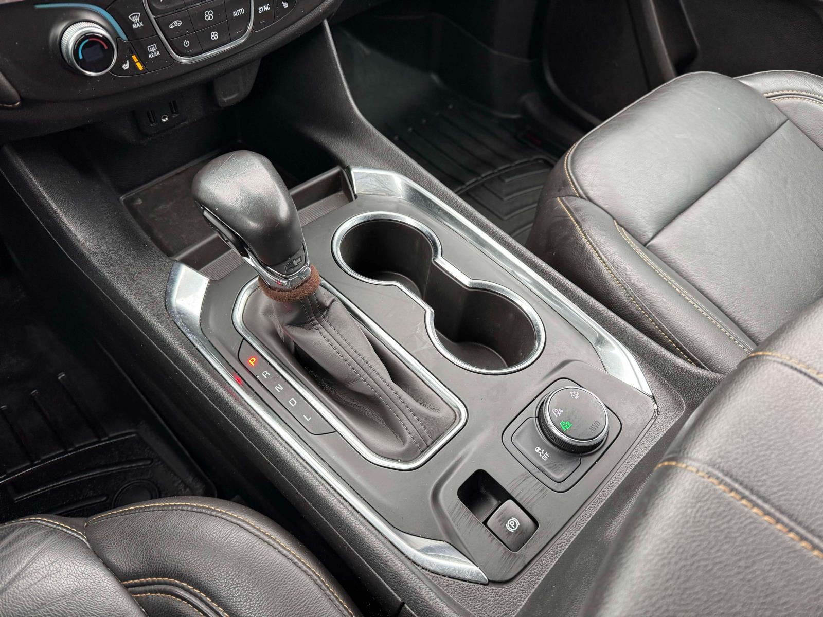 2021 Chevrolet Traverse AWD LT Leather