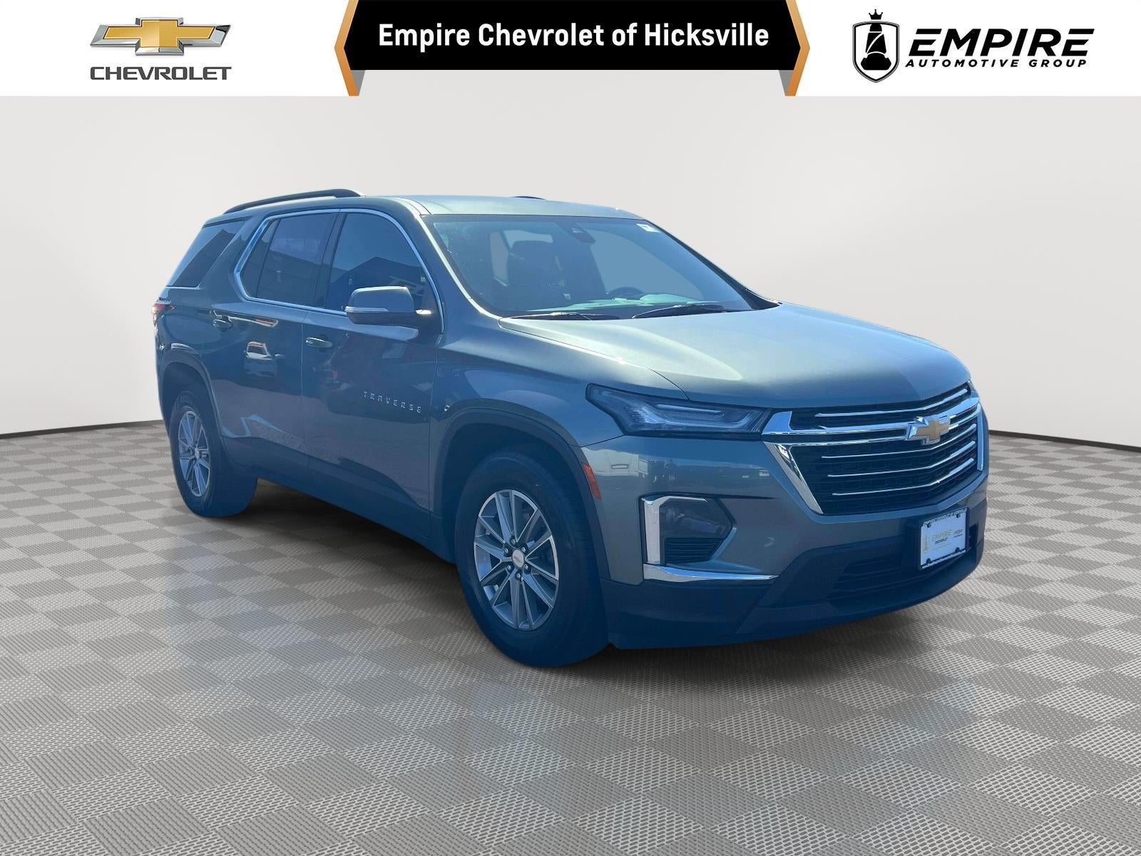 2023 Chevrolet Traverse AWD LT Leather