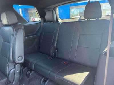2023 Chevrolet Traverse AWD LT Leather