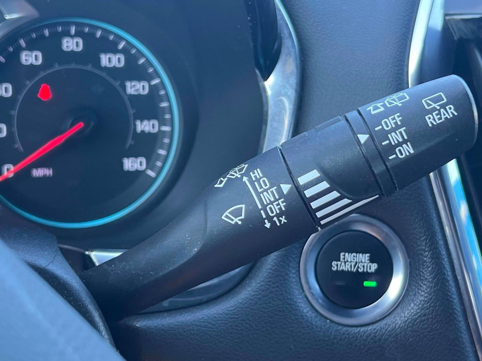 2023 Chevrolet Traverse AWD LT Leather