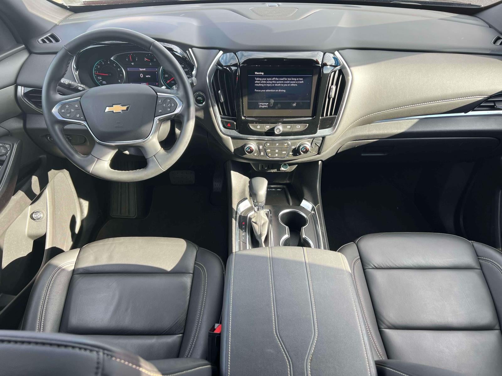 2023 Chevrolet Traverse AWD LT Leather