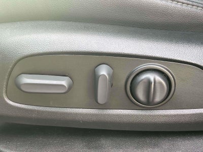 2023 Chevrolet Traverse AWD LT Leather