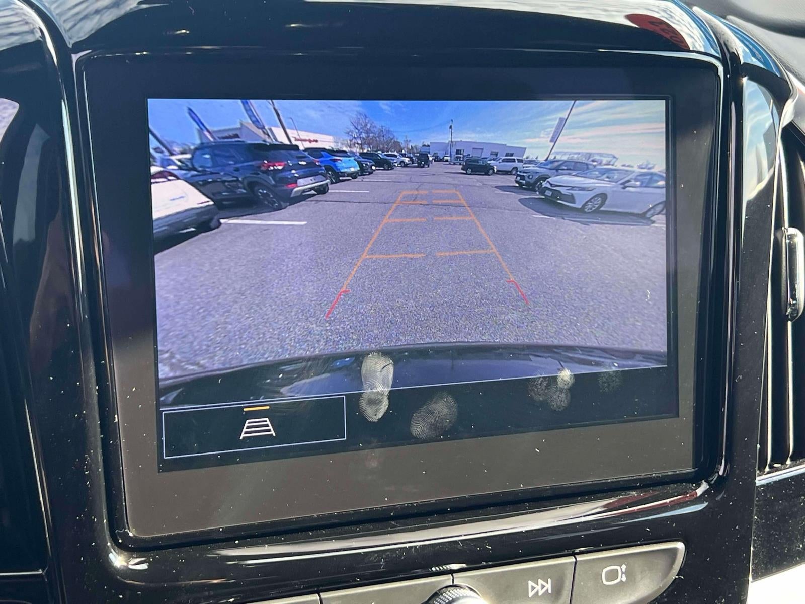 2023 Chevrolet Traverse AWD LT Leather