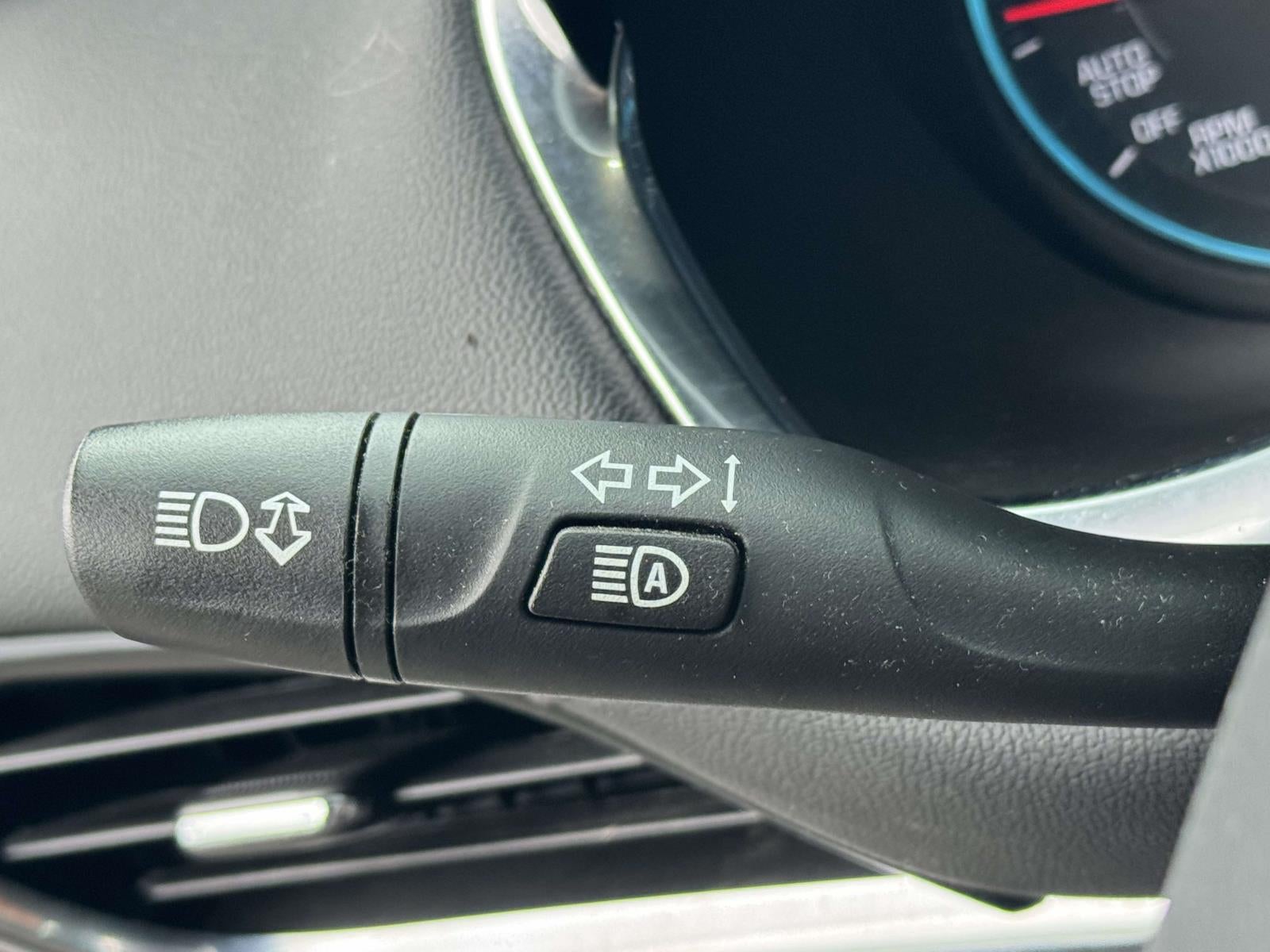 2023 Chevrolet Traverse AWD LT Leather