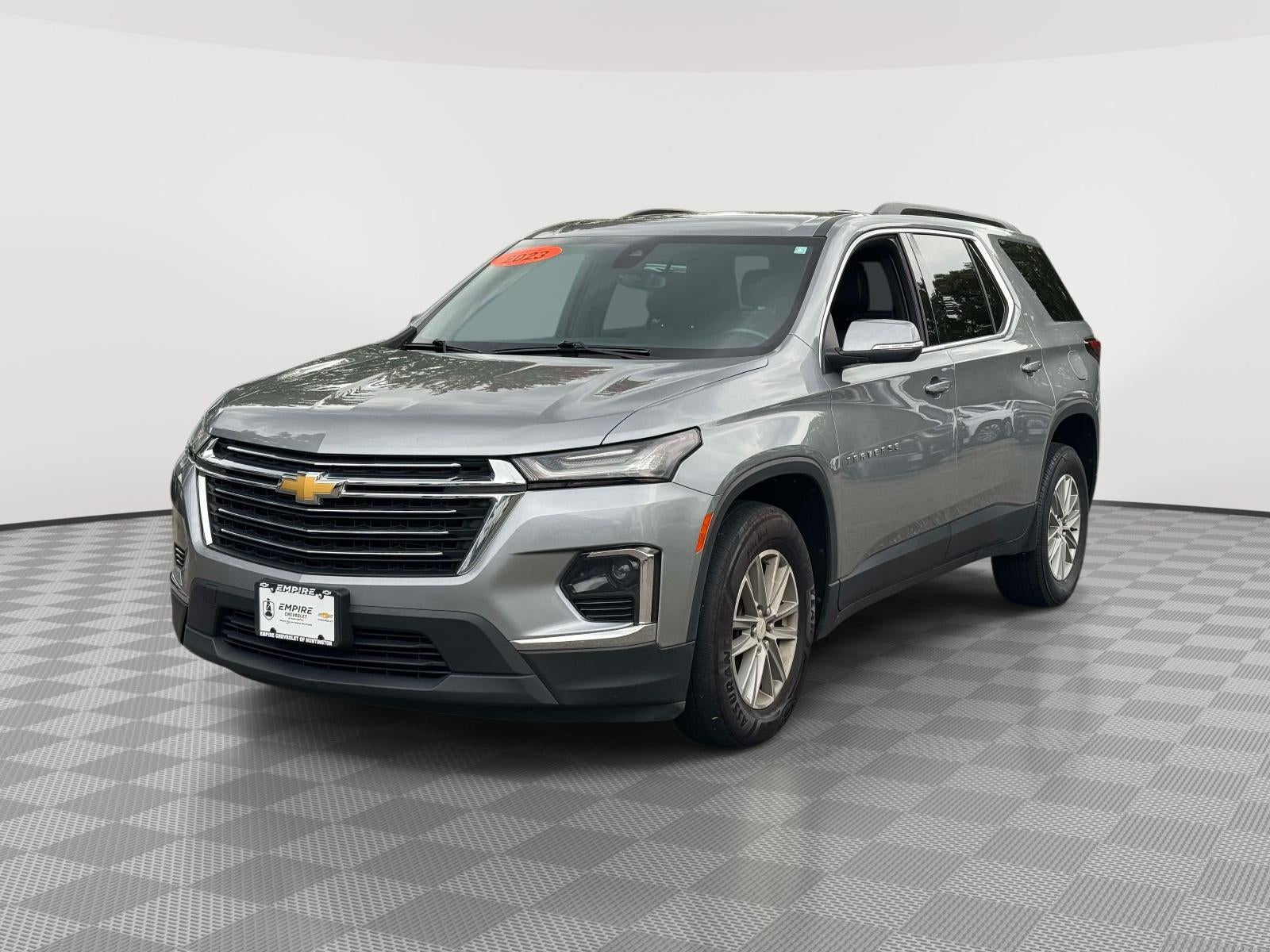 2023 Chevrolet Traverse AWD LT Leather