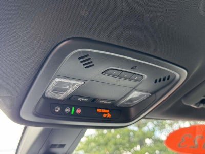 2023 Chevrolet Traverse AWD LT Leather