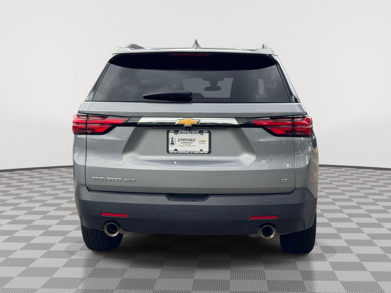 2023 Chevrolet Traverse AWD LT Leather
