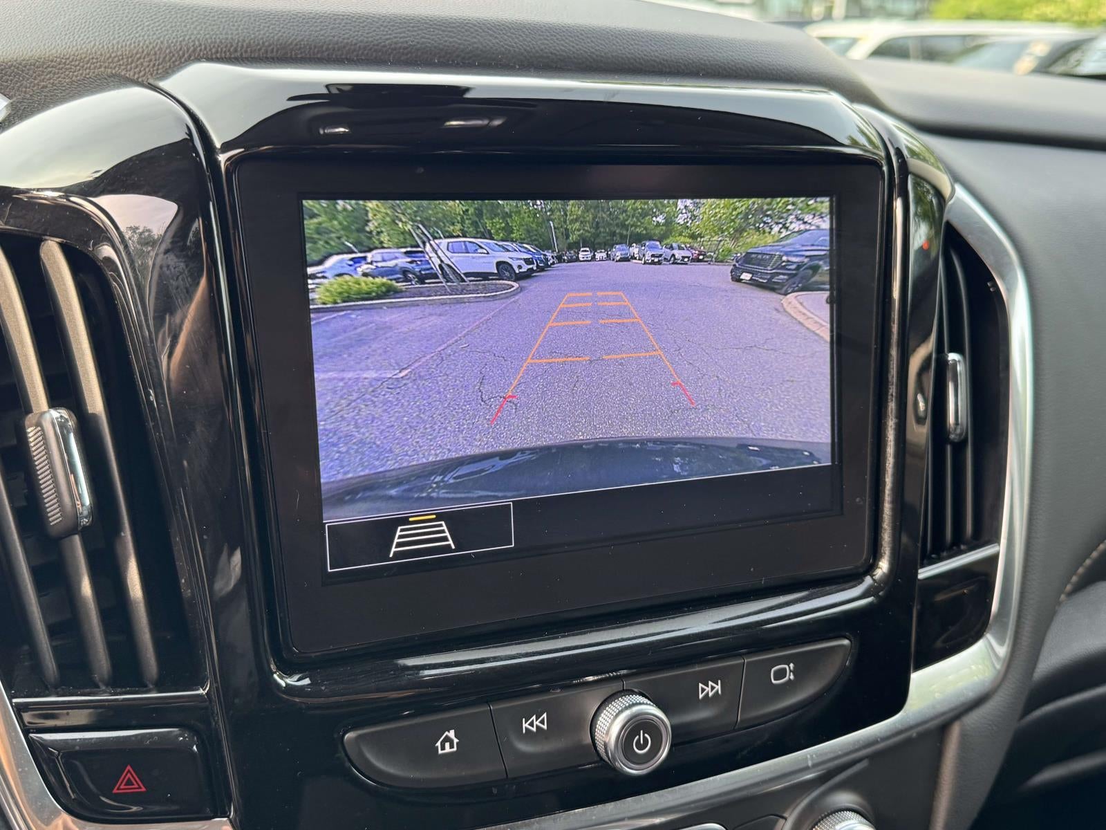 2021 Chevrolet Traverse AWD LT Leather