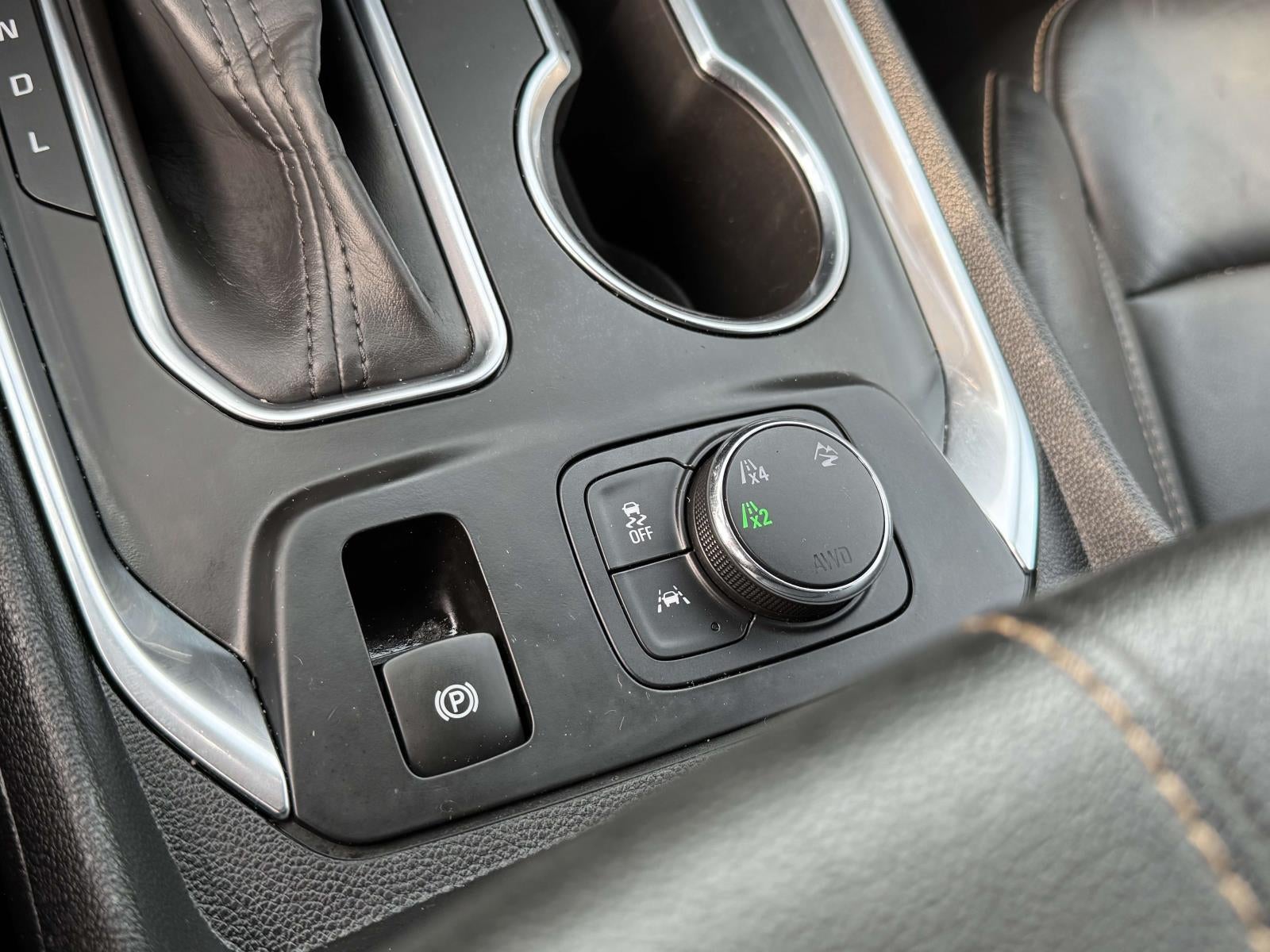 2021 Chevrolet Traverse AWD LT Leather