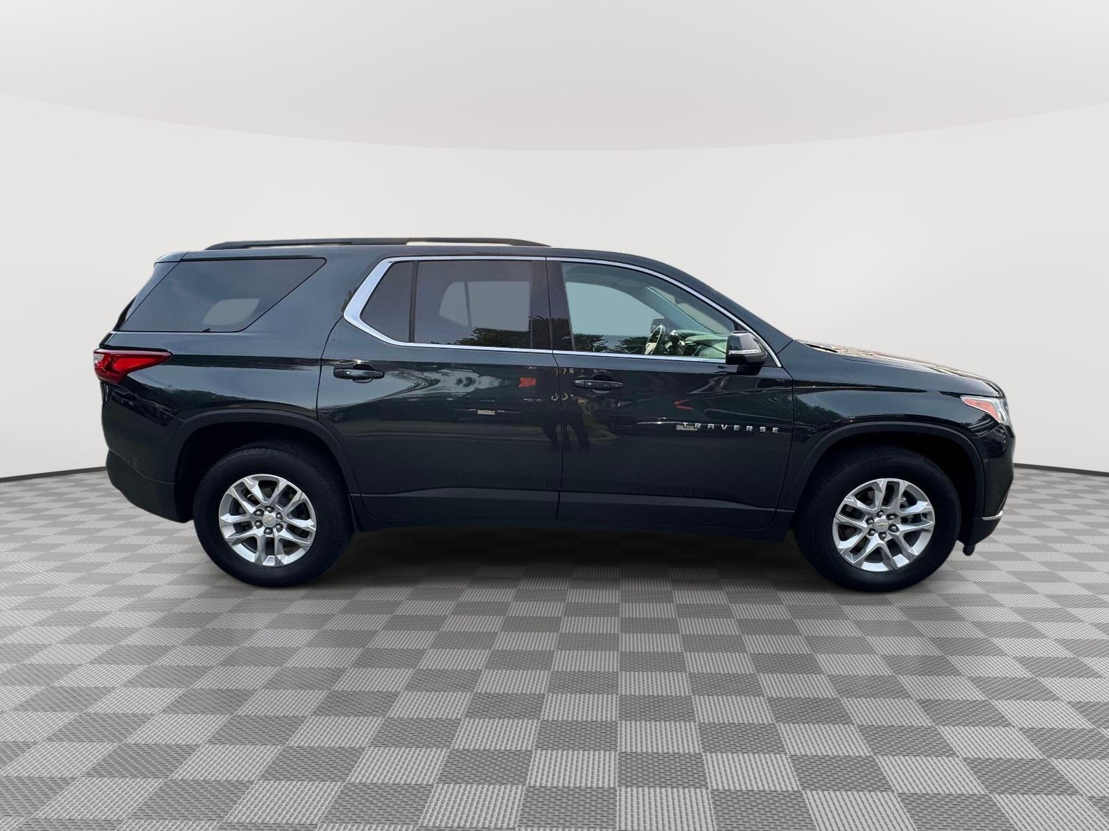 2021 Chevrolet Traverse AWD LT Leather