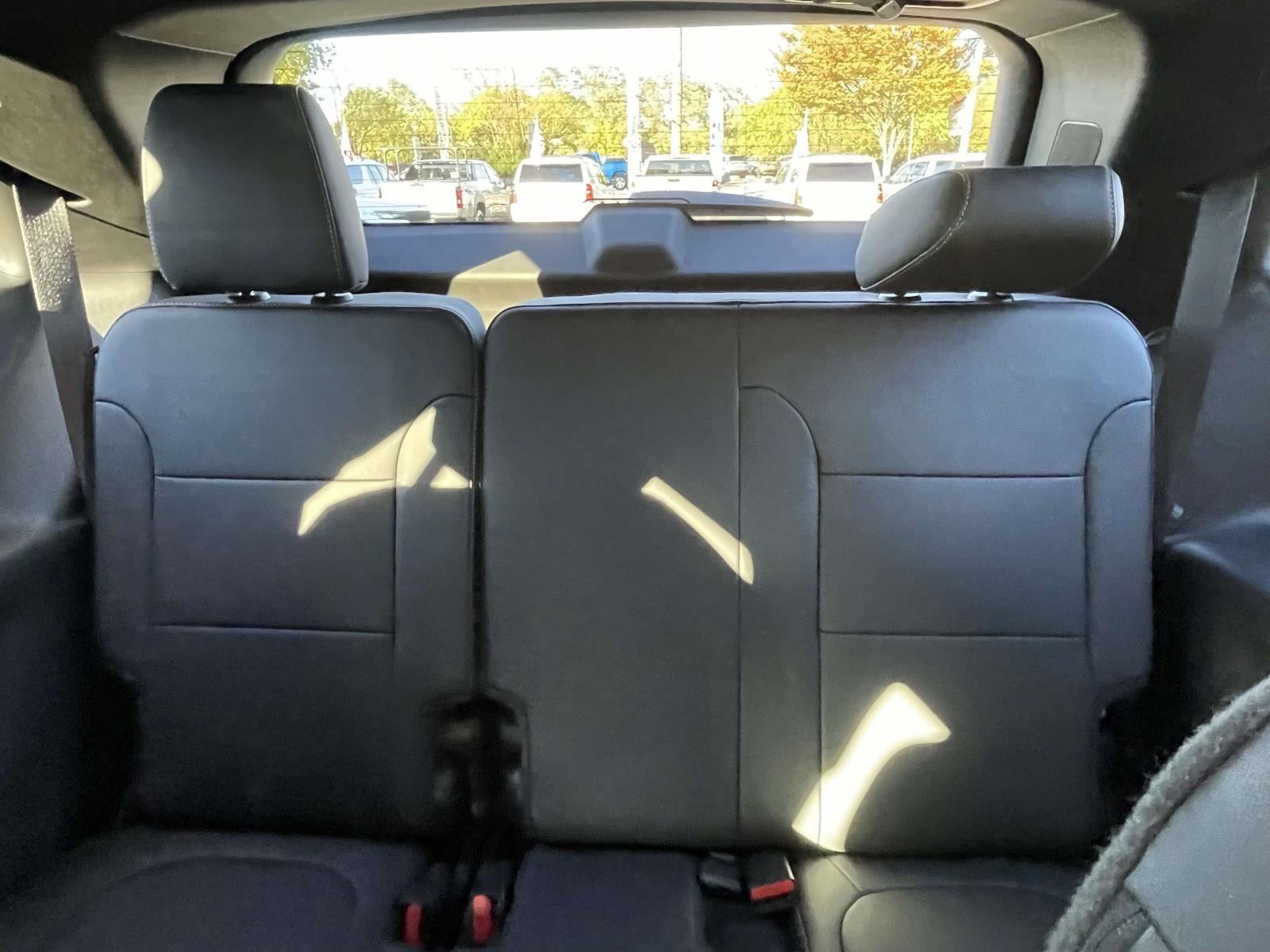 2023 Chevrolet Traverse AWD LT Leather