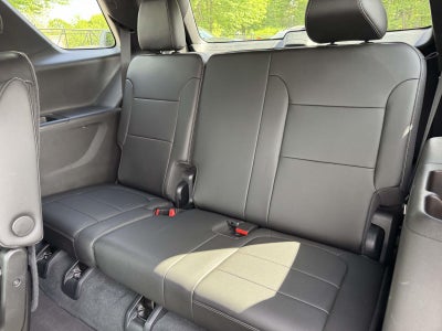 2023 Chevrolet Traverse AWD LT Leather