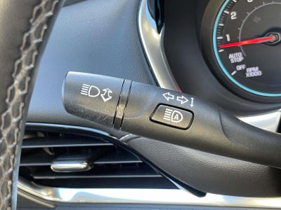2023 Chevrolet Traverse AWD LT Leather