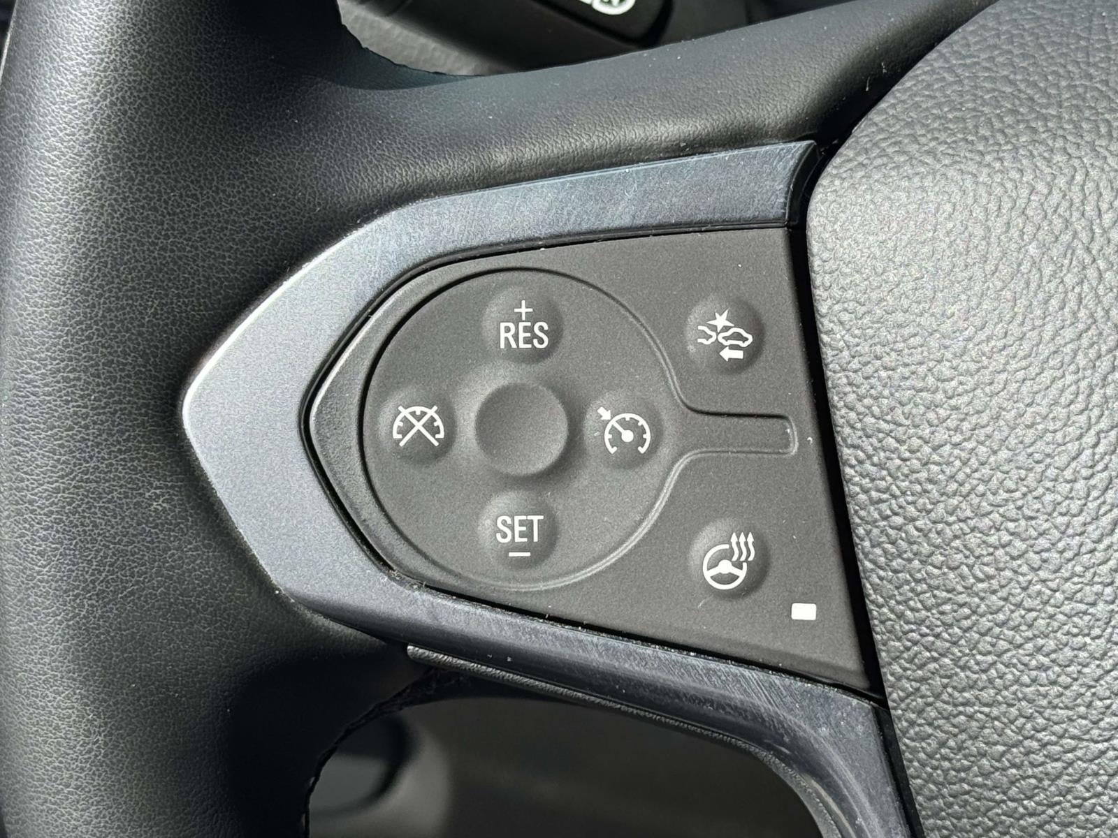 2023 Chevrolet Traverse AWD LT Leather