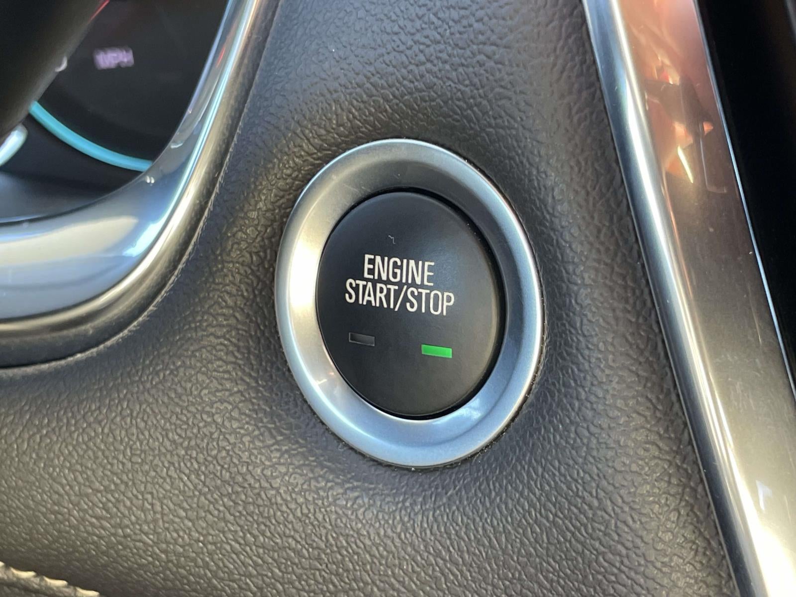 2023 Chevrolet Traverse AWD LT Leather