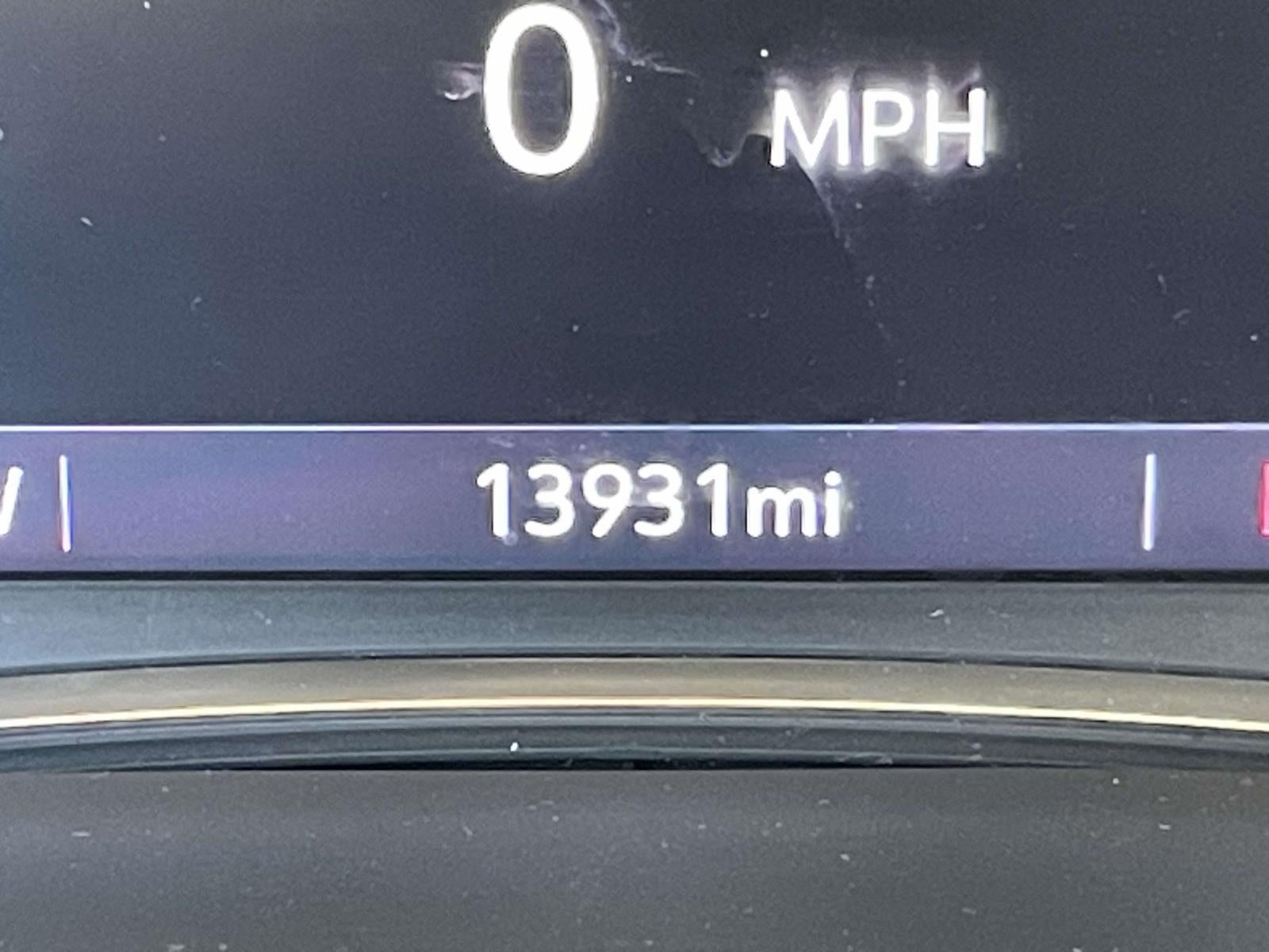 2023 Chevrolet Traverse AWD LT Leather