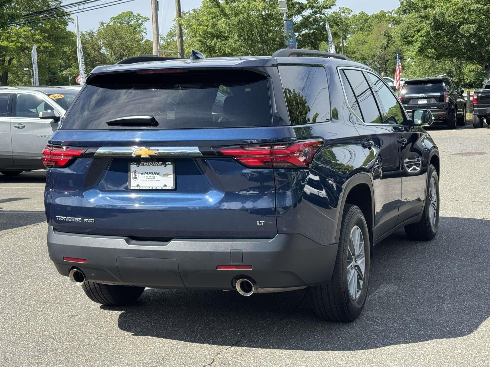 2023 Chevrolet Traverse AWD LT Leather