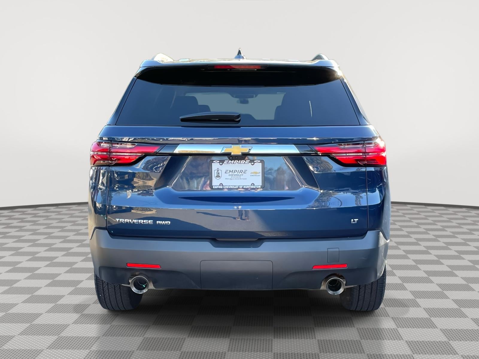 2023 Chevrolet Traverse AWD LT Leather