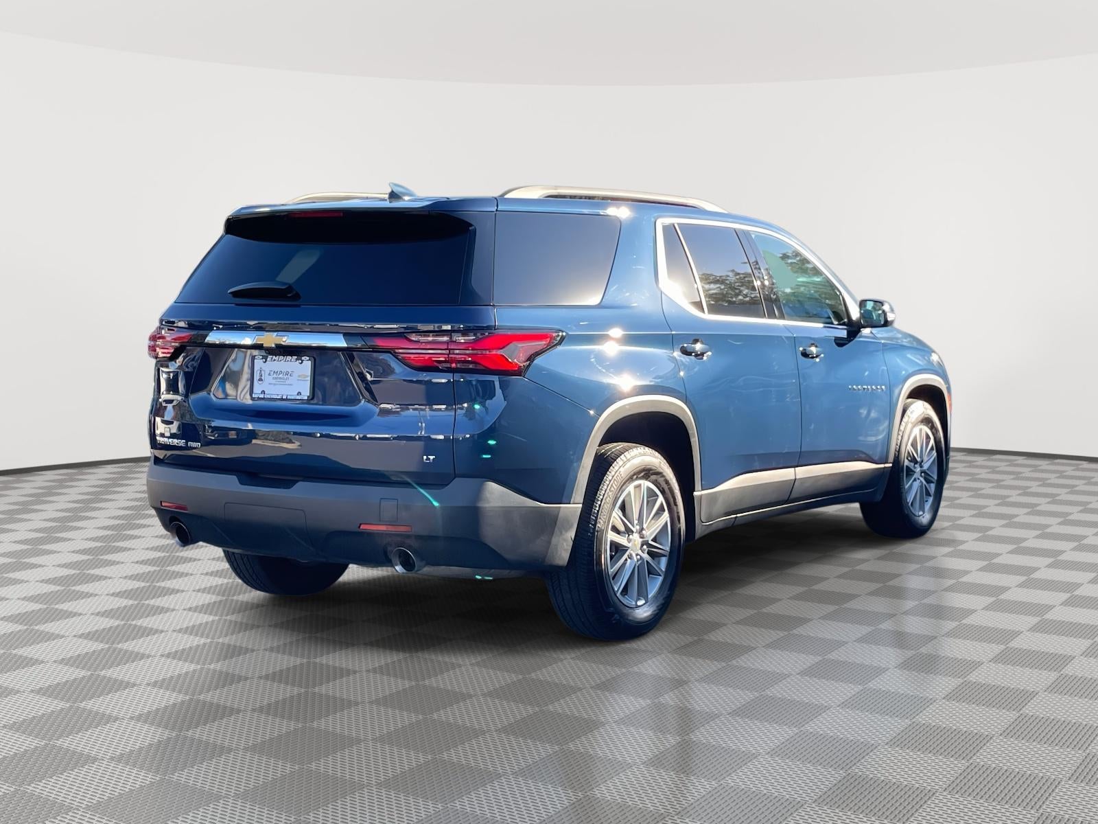 2023 Chevrolet Traverse AWD LT Leather