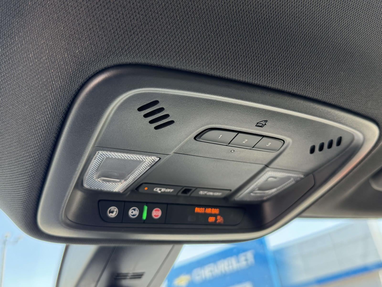 2023 Chevrolet Traverse AWD LT Leather