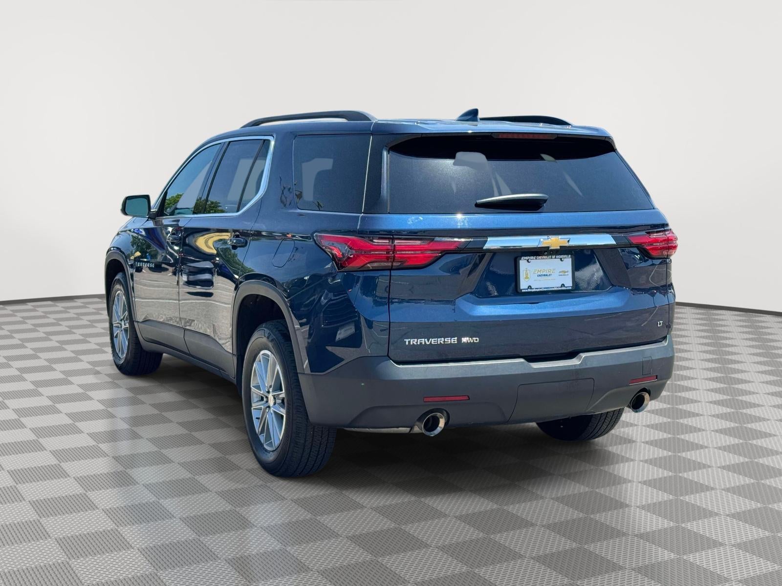 2023 Chevrolet Traverse AWD LT Leather