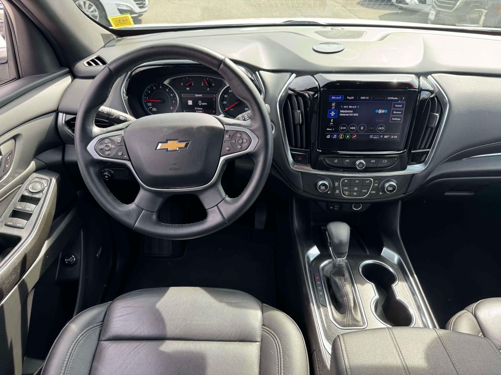 2023 Chevrolet Traverse AWD LT Leather