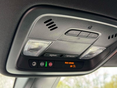 2023 Chevrolet Traverse AWD LT Leather