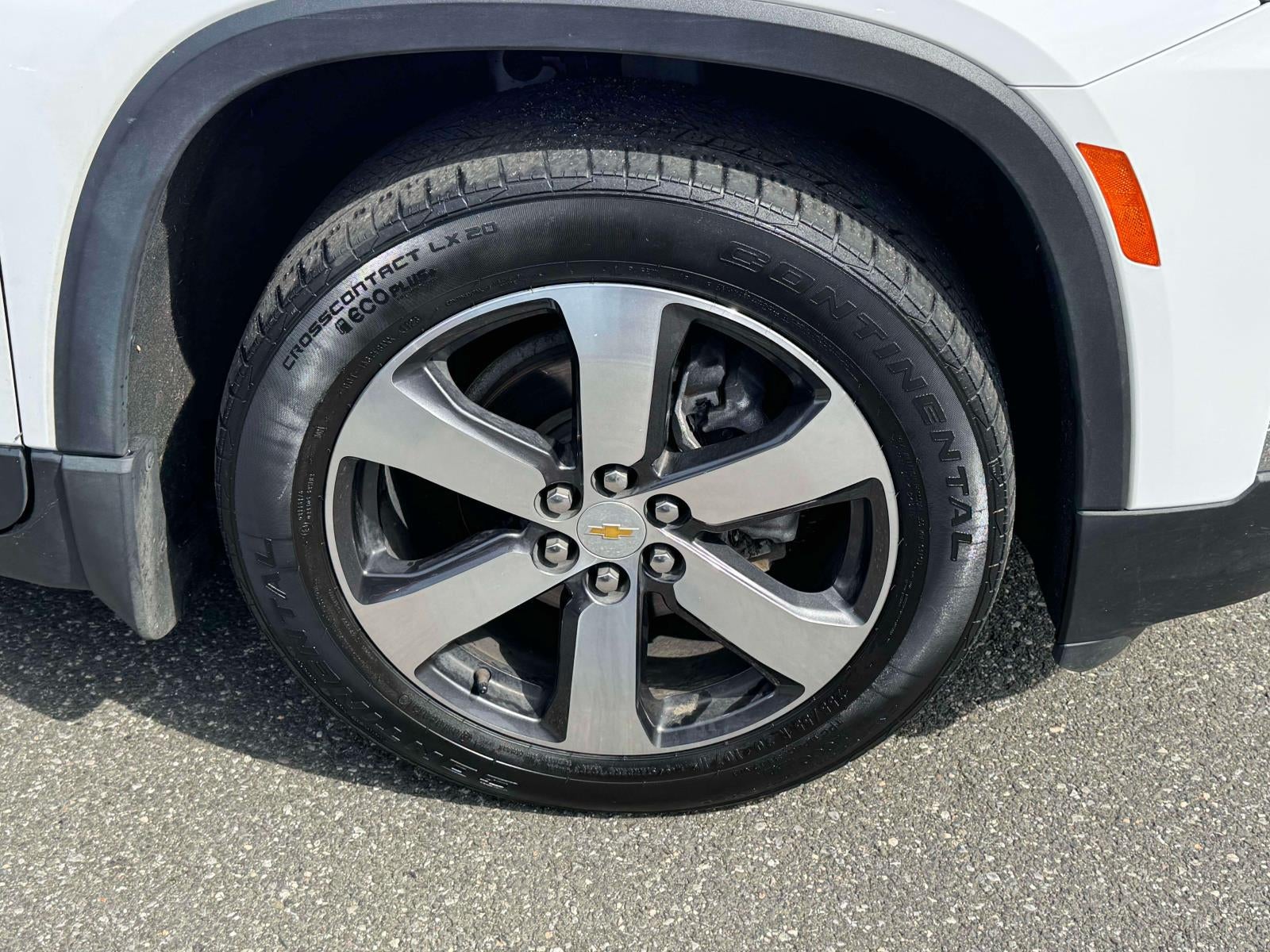 2023 Chevrolet Traverse AWD LT Leather