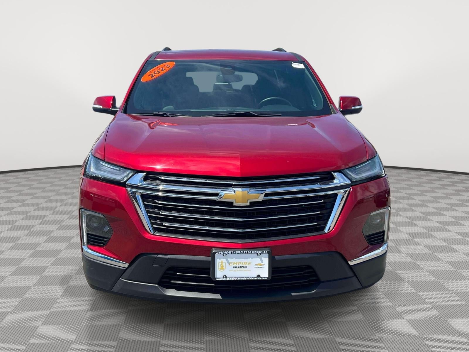 2023 Chevrolet Traverse AWD LT Leather
